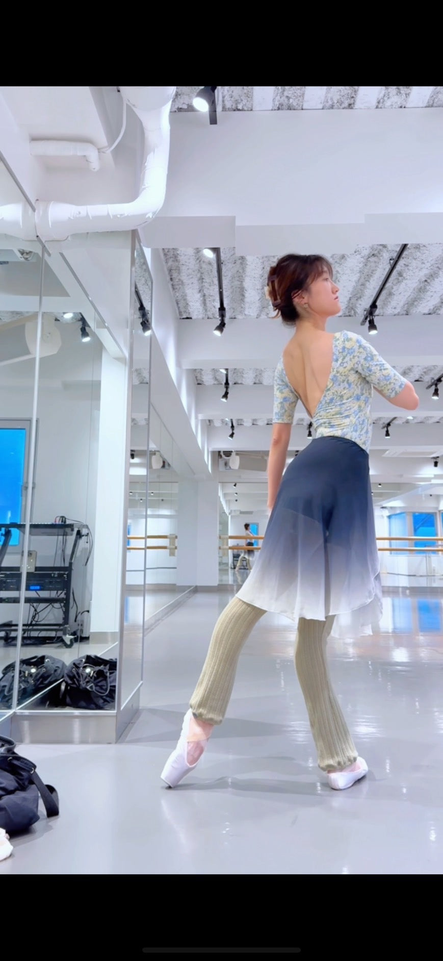 Camiiu Ballet Leg Warmer (鶯色)