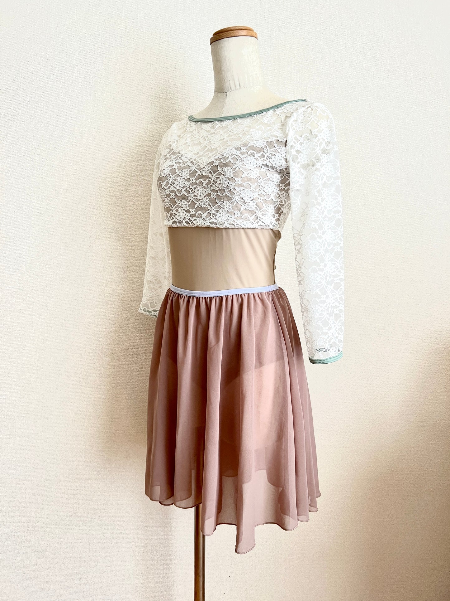 Chic Lace Long Sleeve Leotard♡Beige